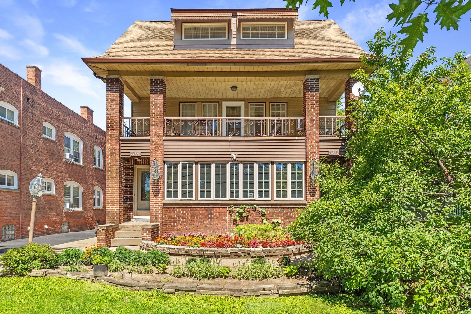 Lakewood Apartment: 14724 Clifton Blvd