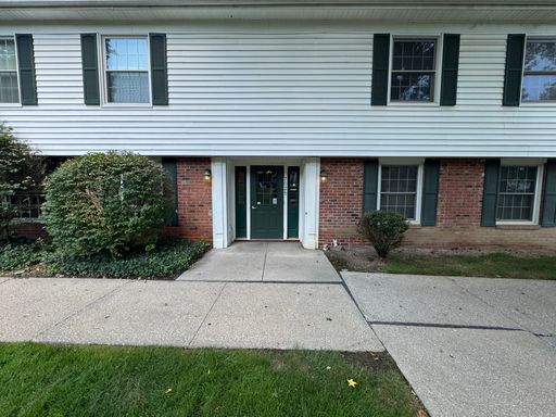 1 Bedroom 1 Bathroom Apartment in Brecksville, OH!