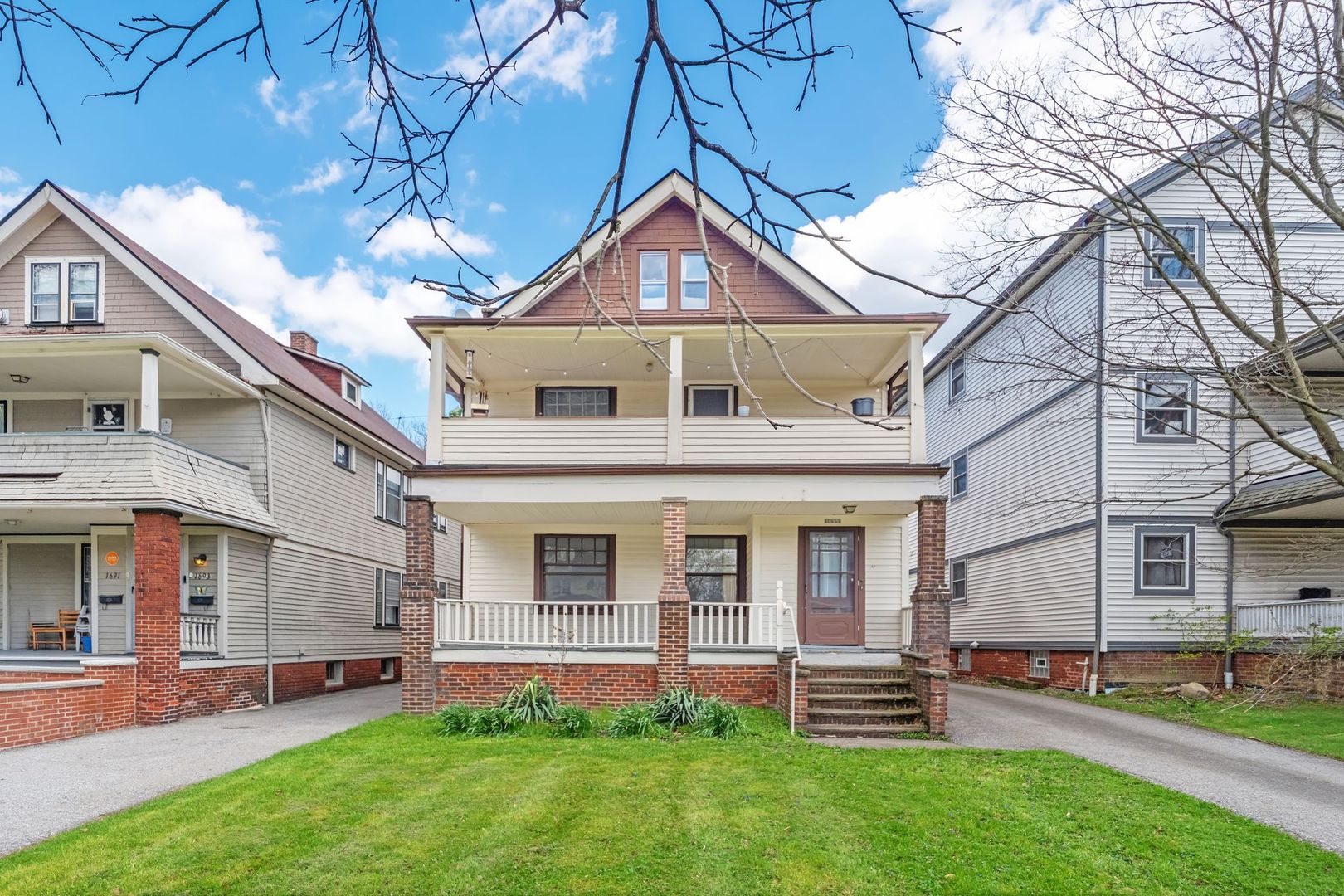 Cleveland Heights Apartment: 1695 Glenmont Road