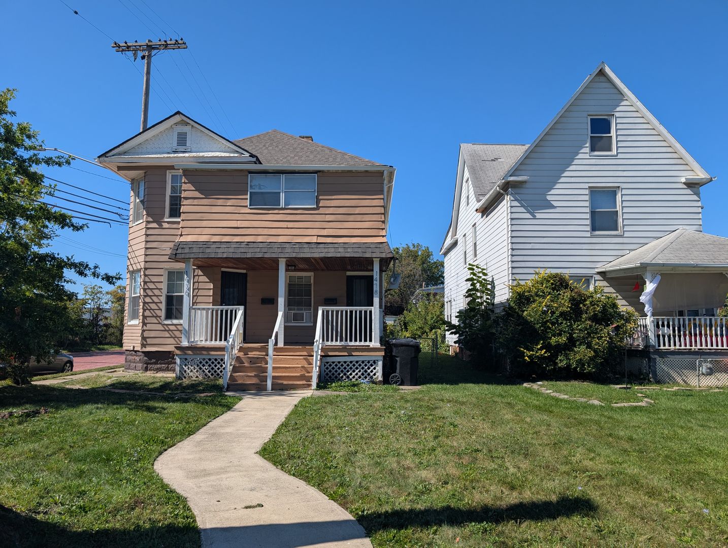 Cleveland Apartment: 1476 W 107th St