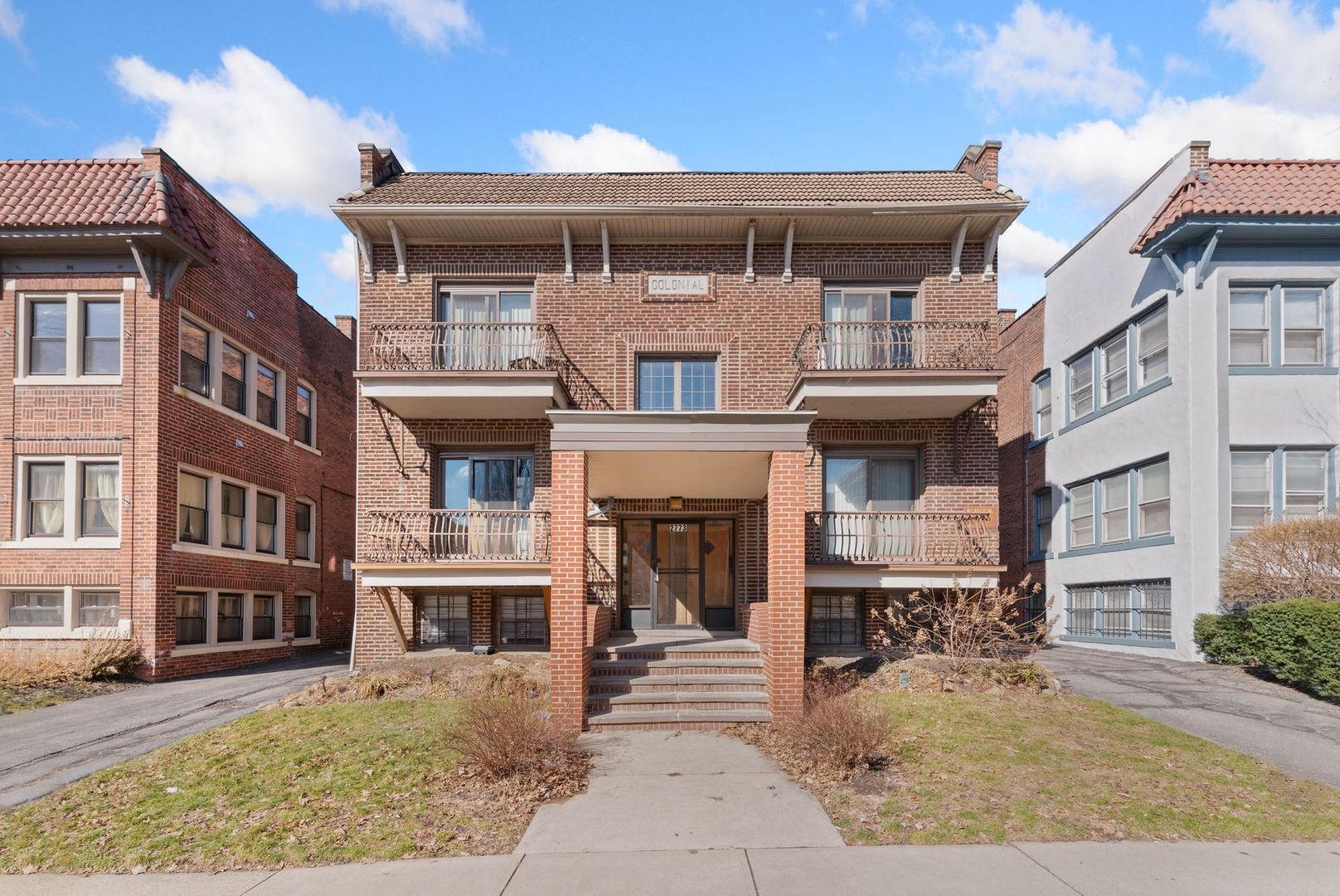 Cleveland Heights Apartment: 2773 Hampshire Road