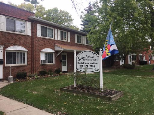 Glenbrook Townhouses!