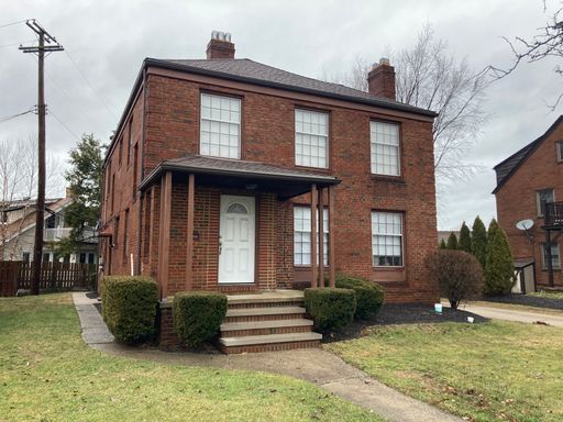 2-Bedroom Brick Upper Unit in Lakewood! – photo 1