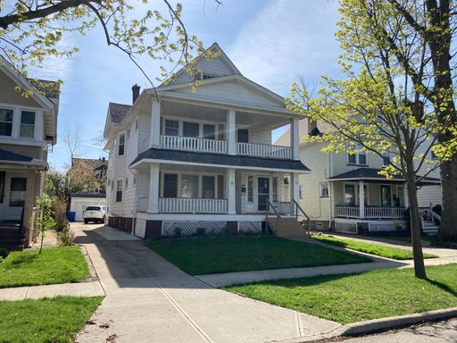 Spacious 2-Bedroom Lower Unit in Clifton Baltic Area! – photo 1