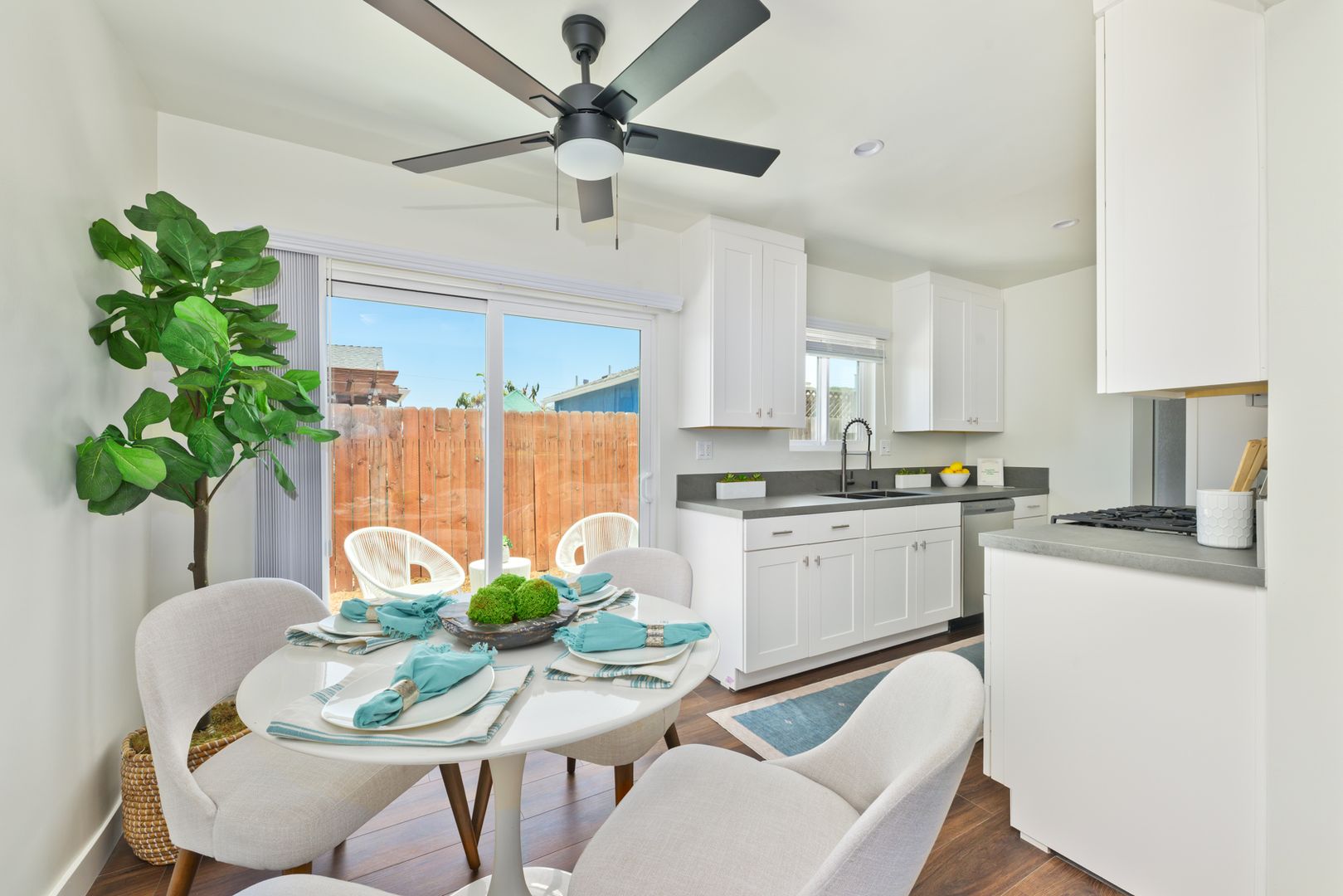 Torrance Apartment: 16720-16724 Yukon Ave