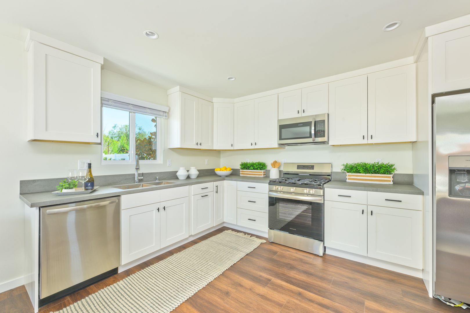 Torrance Apartment: 16720-16724 Yukon Ave