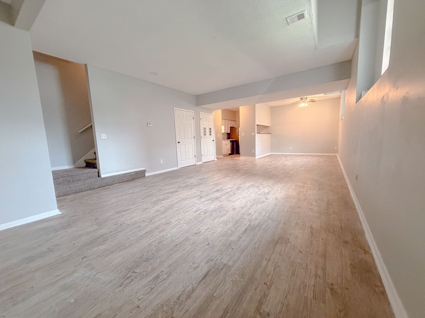 Omaha Apartment: 1012 S 24th St