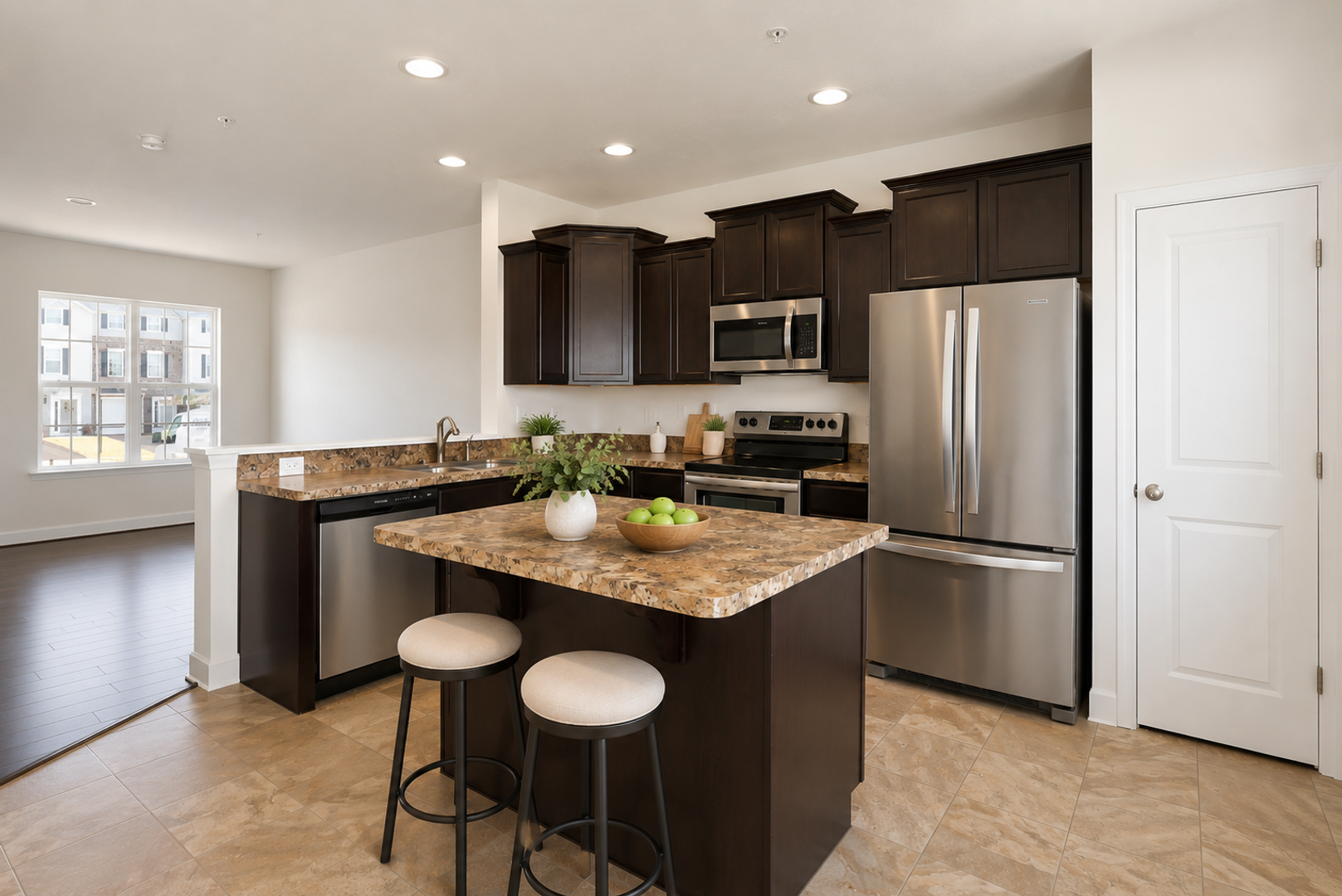 Hanover Townhome: 284 Homestead Drive
