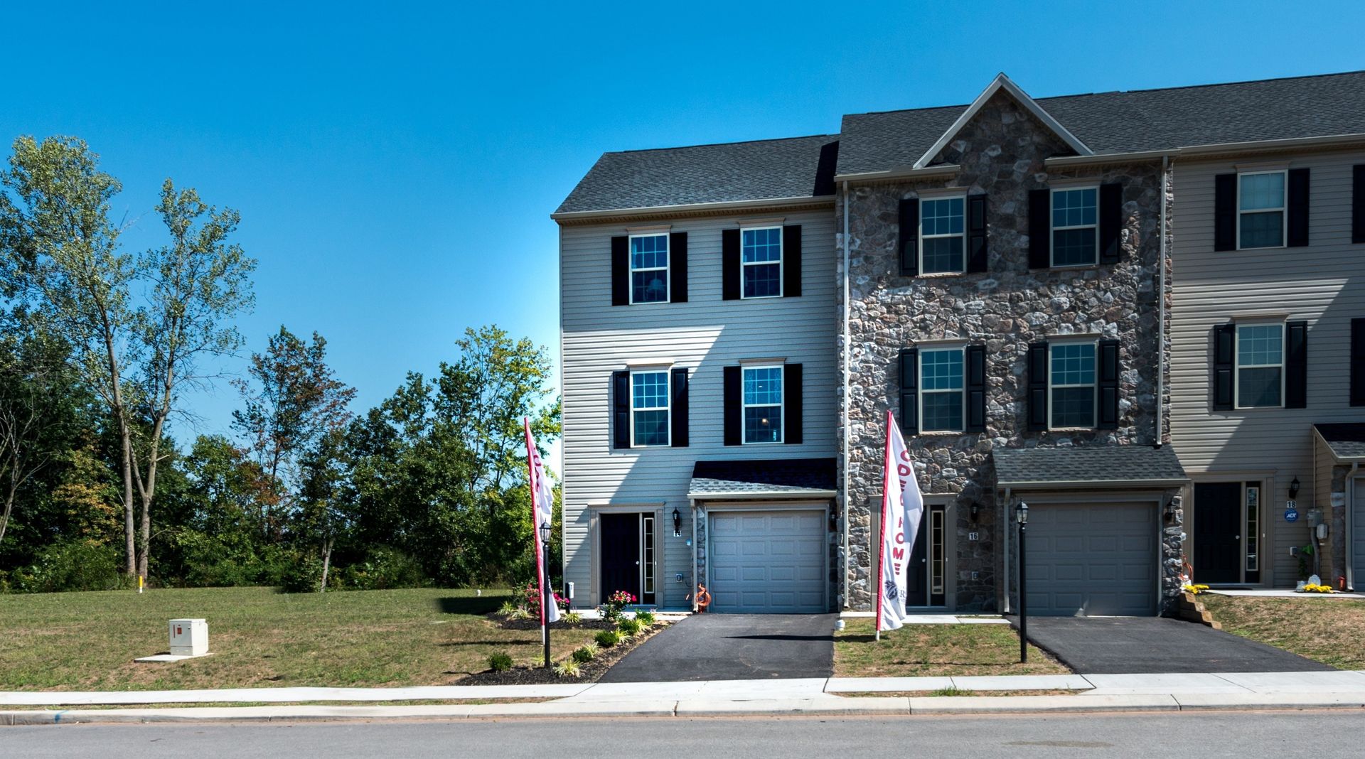 New Oxford Townhome: 67 Katelyn Drive