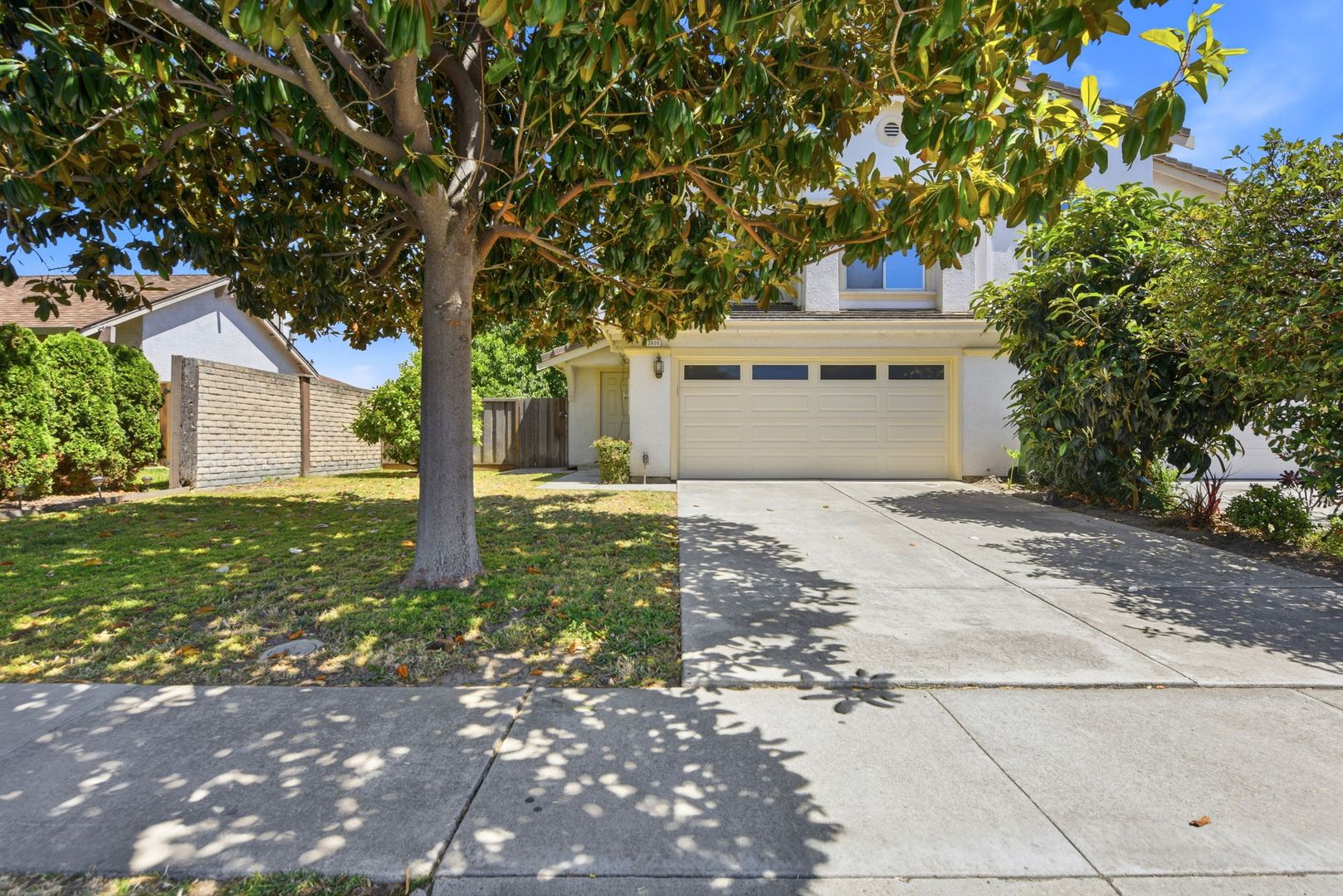 Fremont House: 3808 Alder Ave