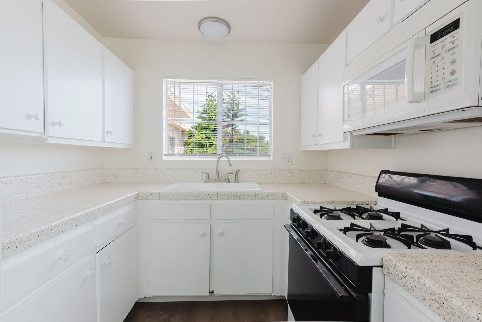 SAN DIEGO Apartment: 4620 HAWLEY BLVD