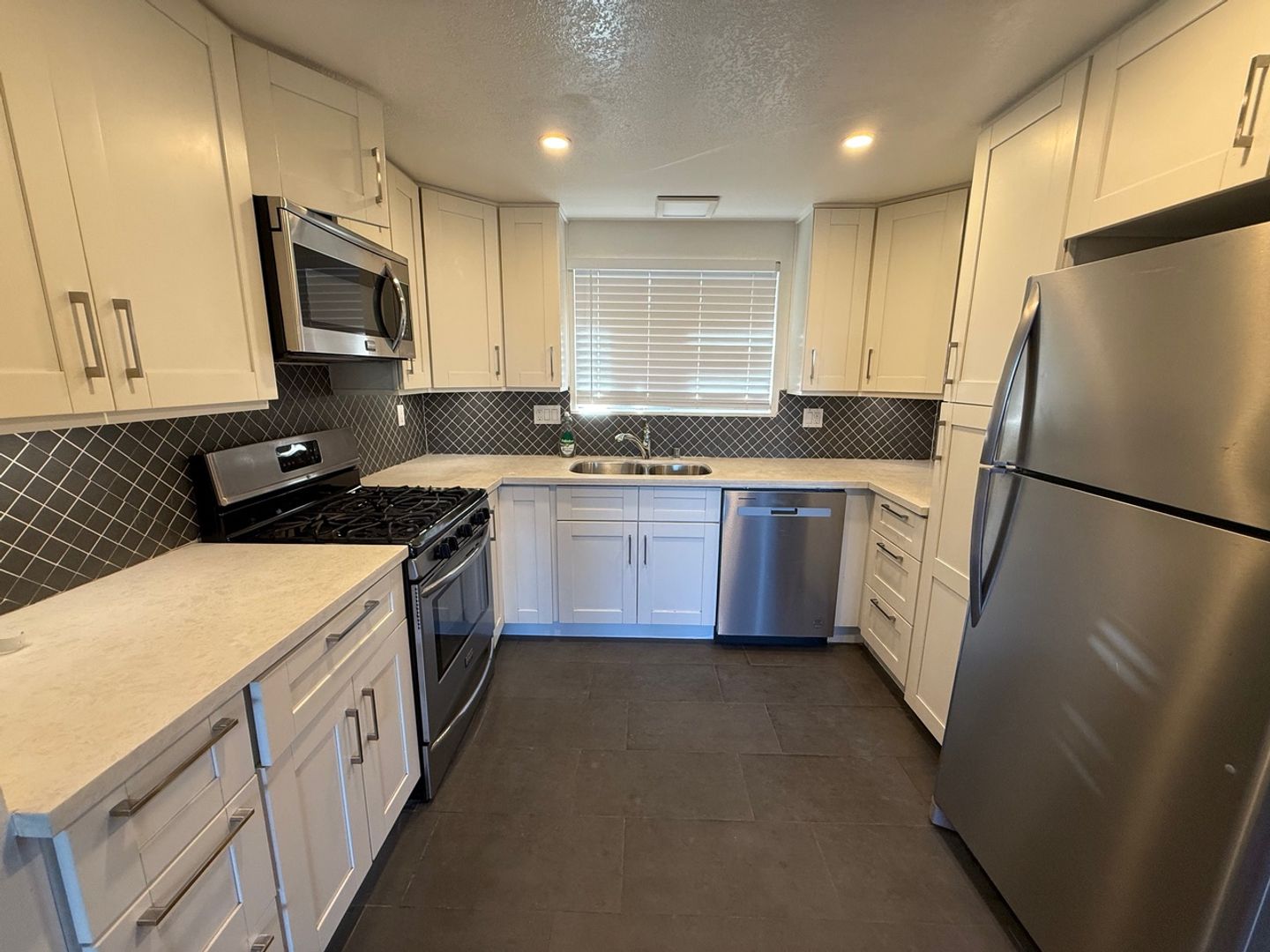 ESCONDIDO Apartment: 526 S. TULIP STREET