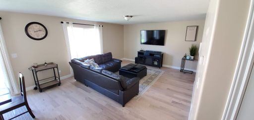Beautiful 3-Bedroom Home for Rent in Eagle Mountain! Utilities Included! – photo 1