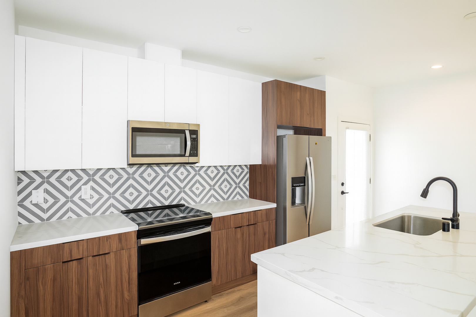 SAN DIEGO Apartment: 6250-56 STEWART STREET