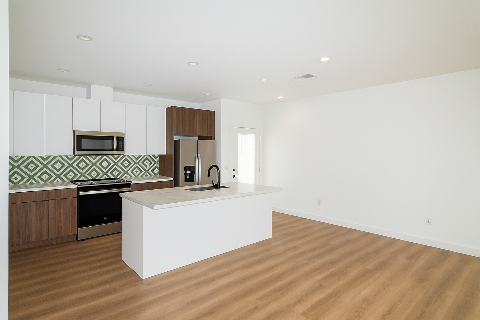 SAN DIEGO Apartment: 6250-56 STEWART STREET