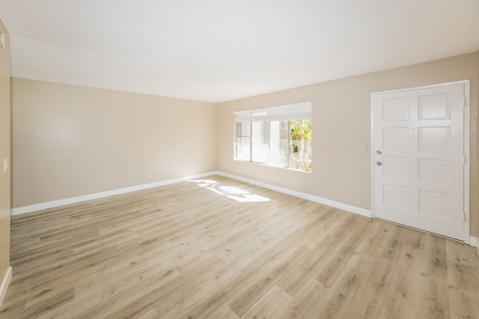 CHULA VISTA Apartment: 40 OAKLAWN AVENUE