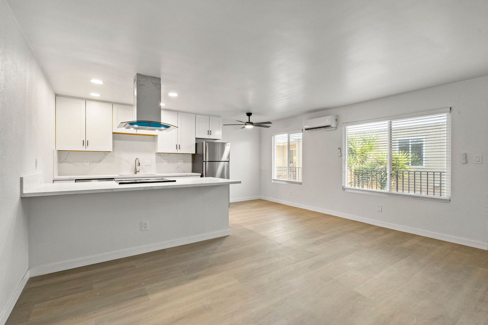 IMPERIAL BEACH Apartment: 612 DELAWARE STREET