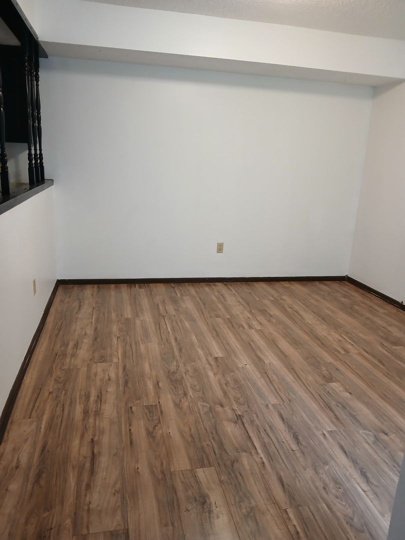 Newark Apartment: 1720 King Road