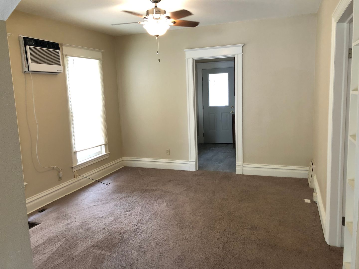 Iowa City Apartment: 614 Clinton