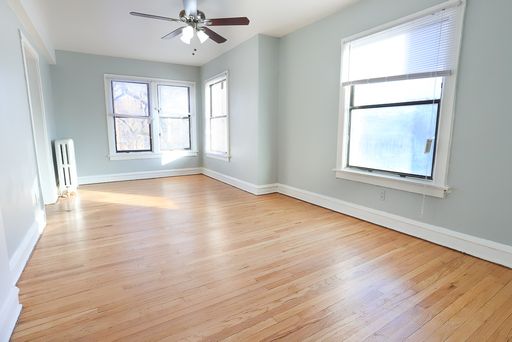Updated Studio in Uptown – photo 1