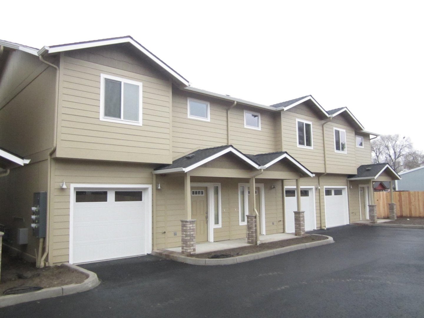 Eagle Point Apartment: 119 Tabor Ave.