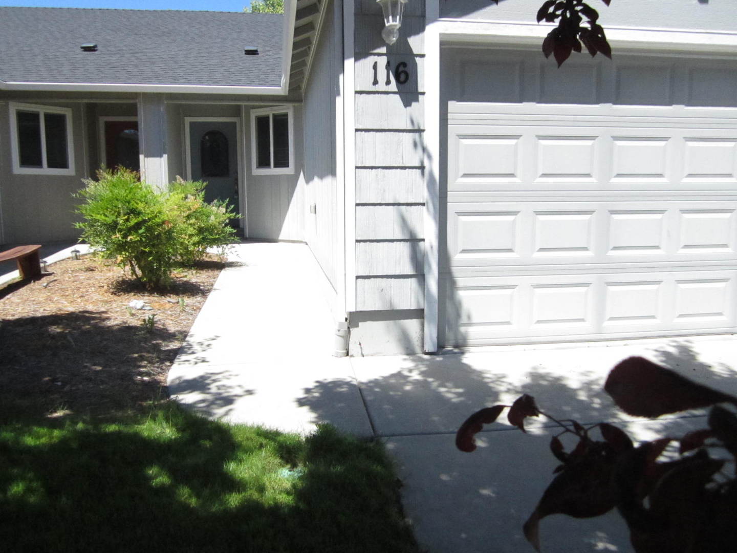 Eagle Point House: 116 Cottonwood Dr