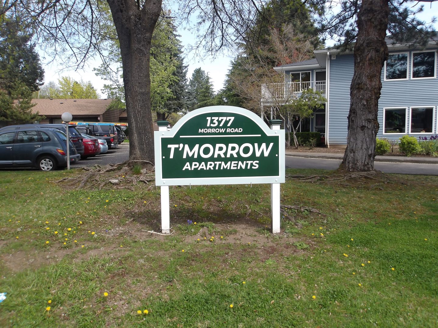 Medford Apartment: 1377 Morrow Rd.