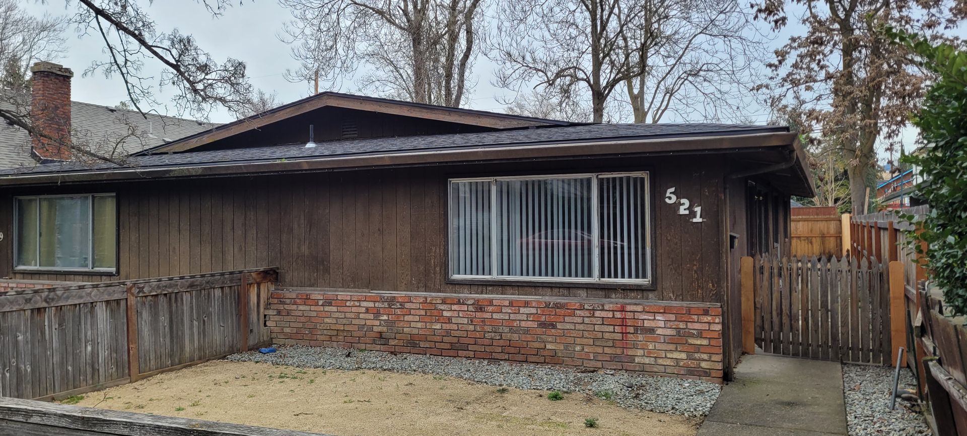 Medford Apartment: 519 - 521 S Holly St.