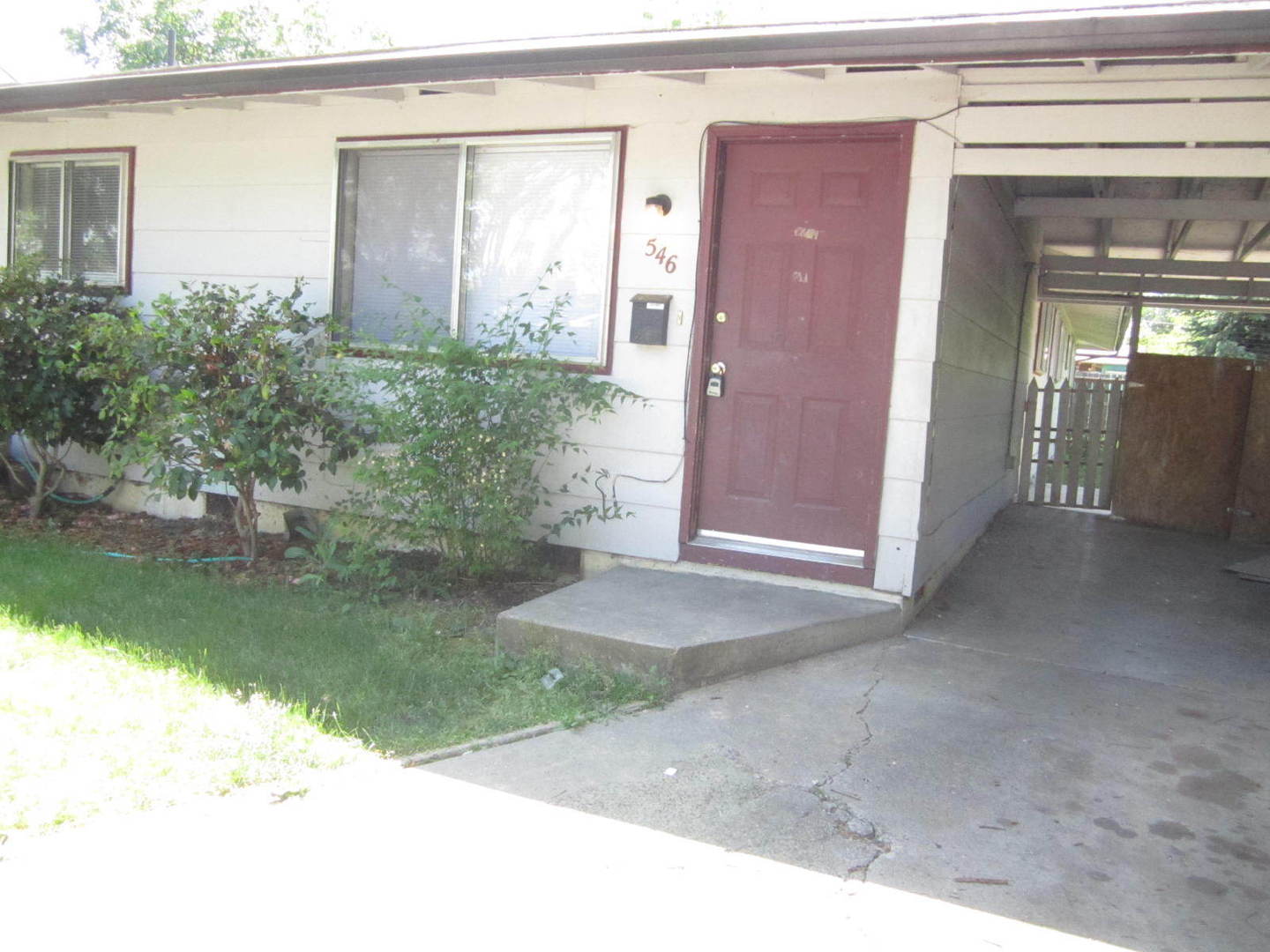 Medford Apartment: 546-548 S. Ivy St.