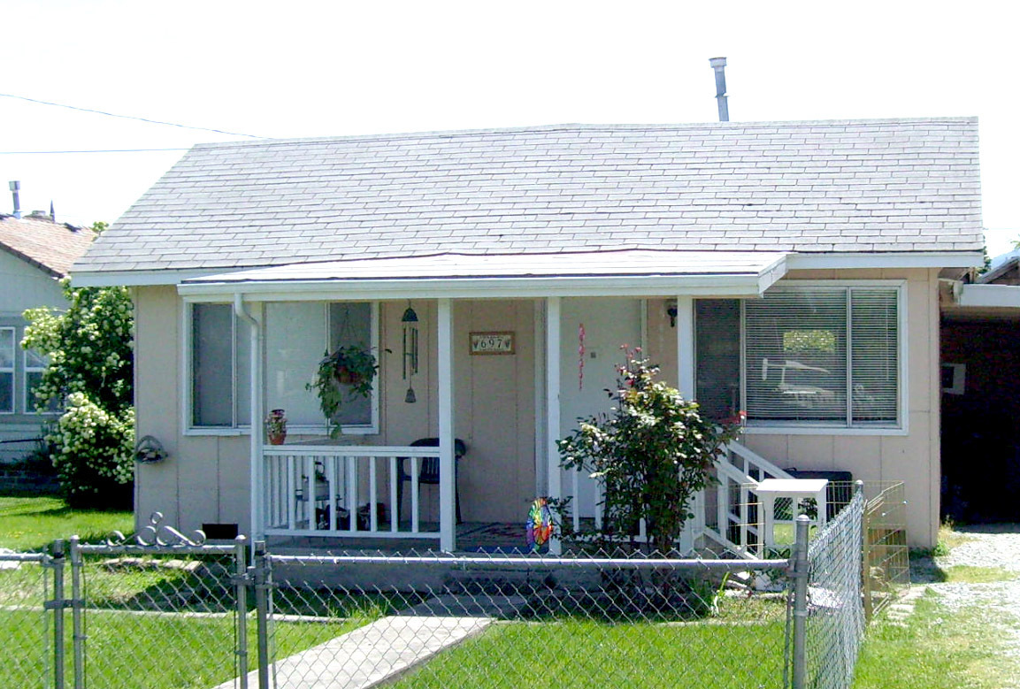 Medford House: 697 W. 13th St