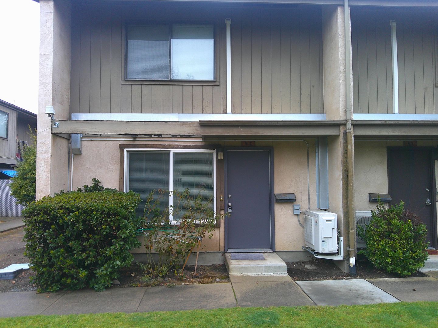 Medford Apartment: 1050 Spring St.