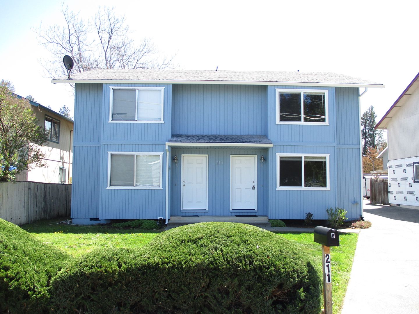 Phoenix Apartment: 211 W. Bolz Rd.