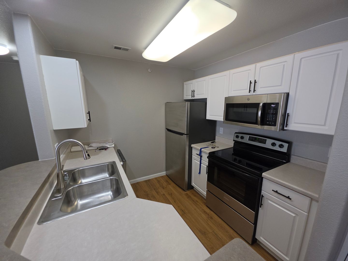 Madison Apartment: 1602 Kings Mill Way