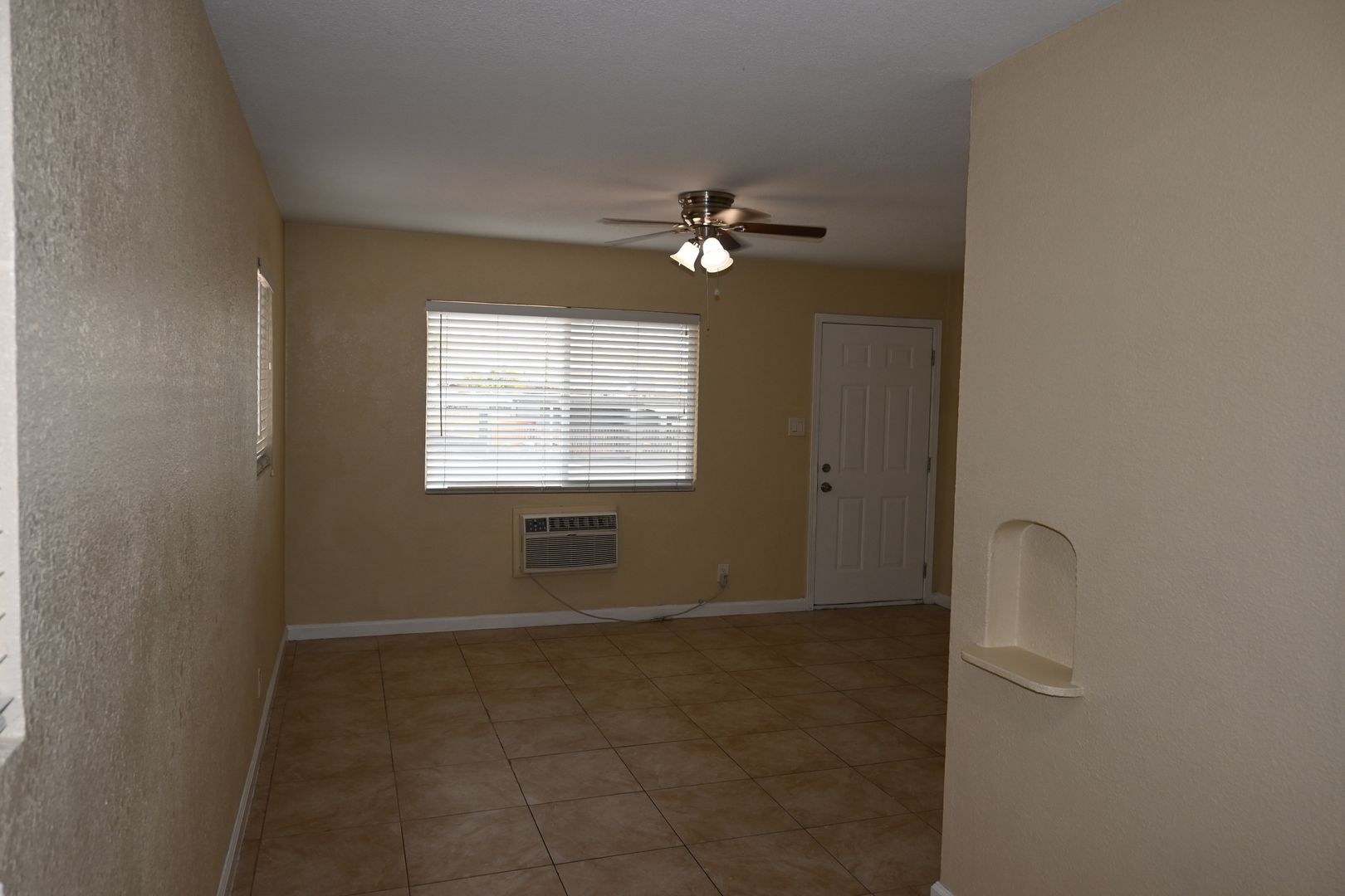 Las Vegas Condo: 320 N 16th Street #1