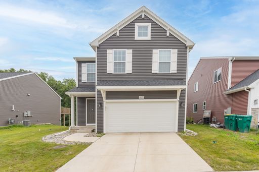 Beautiful 5 Bed, 3 Bath Home in Portage!!! – photo 1