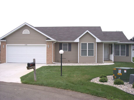 Portage House: 1430 Cape Coral Way