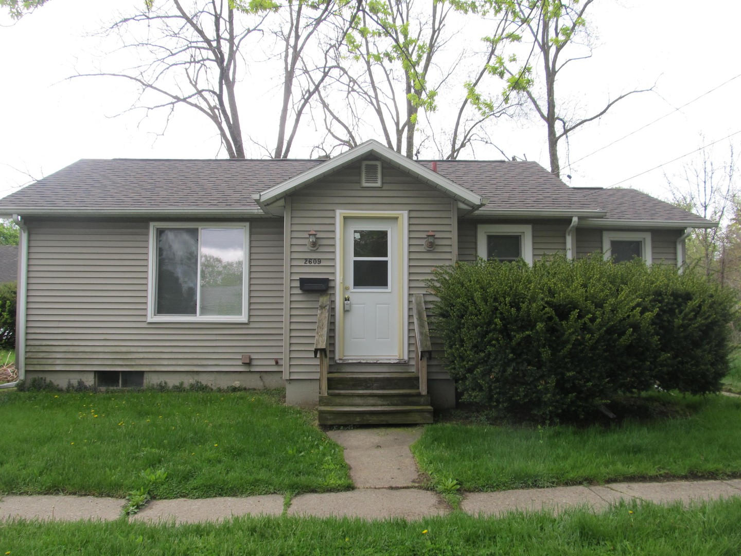 Kalamazoo House: 2609 Amherst Avenue