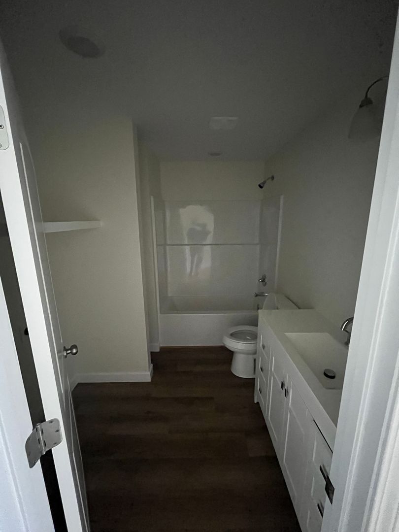 Hazlehurst Apartment: 327 Uvalda Highway