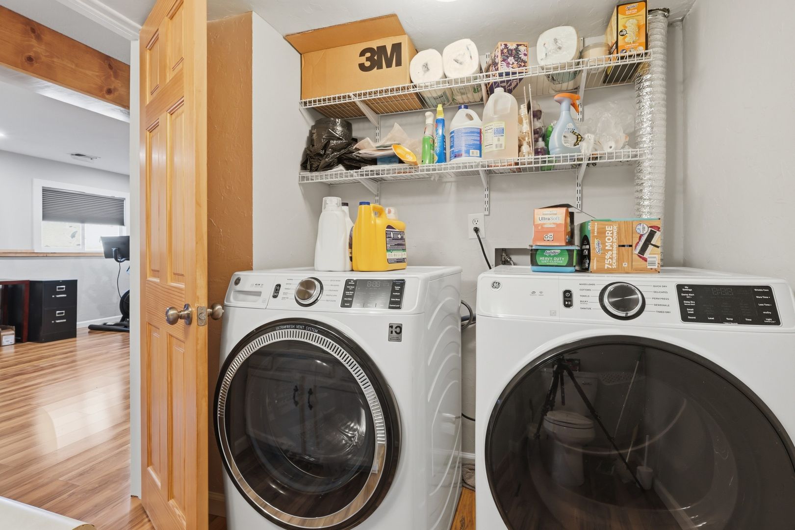 Laundry room at Rittenhouse - 931 Mountain View