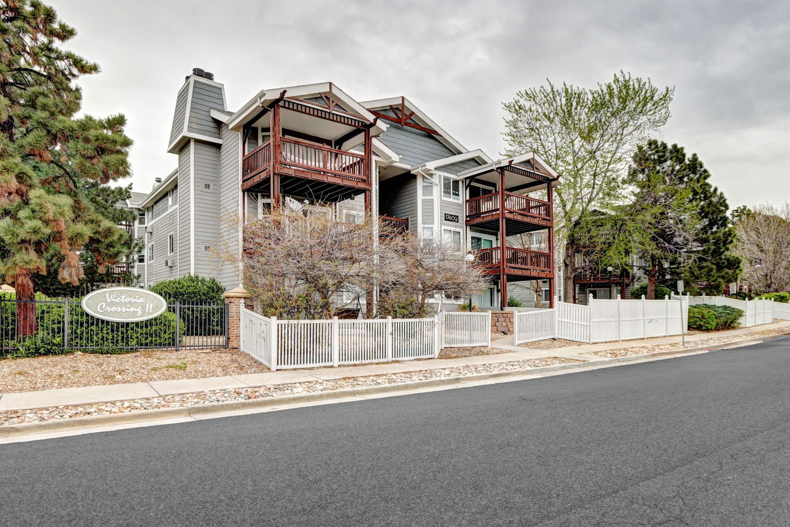 Aurora Condo: 17600 Loyola Drive #1512L