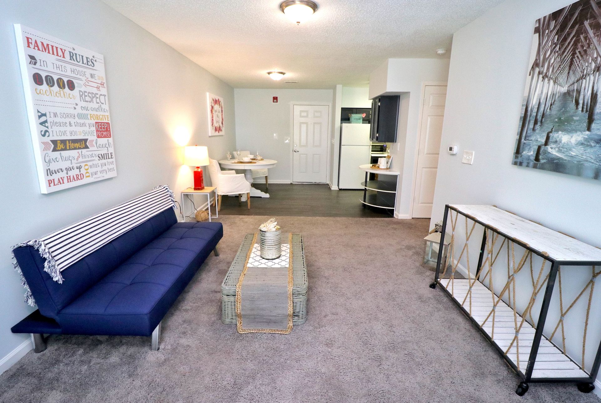 Warrenville Apartment: 115 Timmerman Street