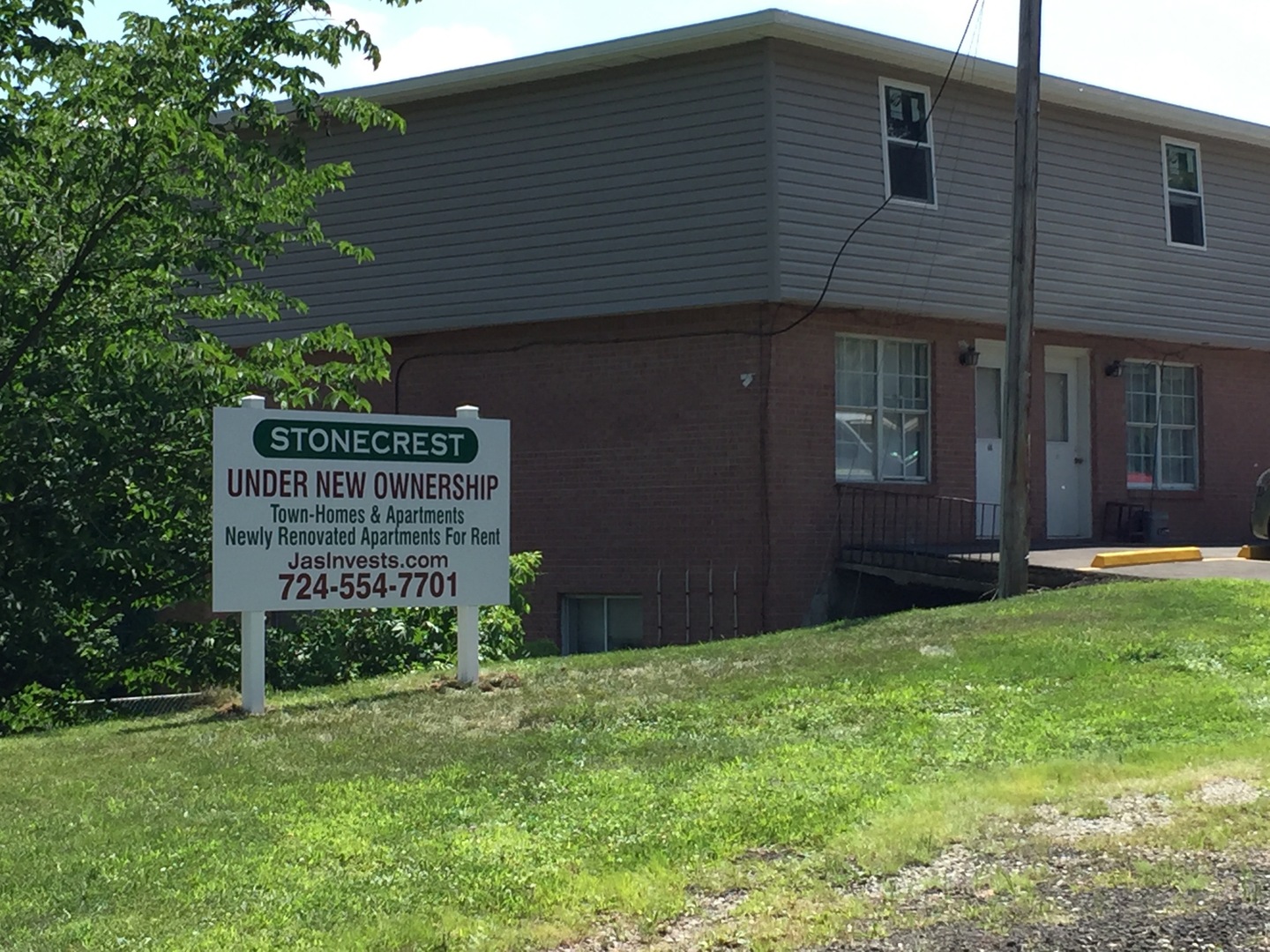  Stonecrest Town Homes And Apartments