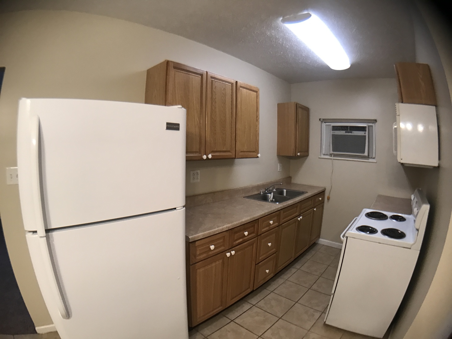 Washington Apartment: 132 Penn St.