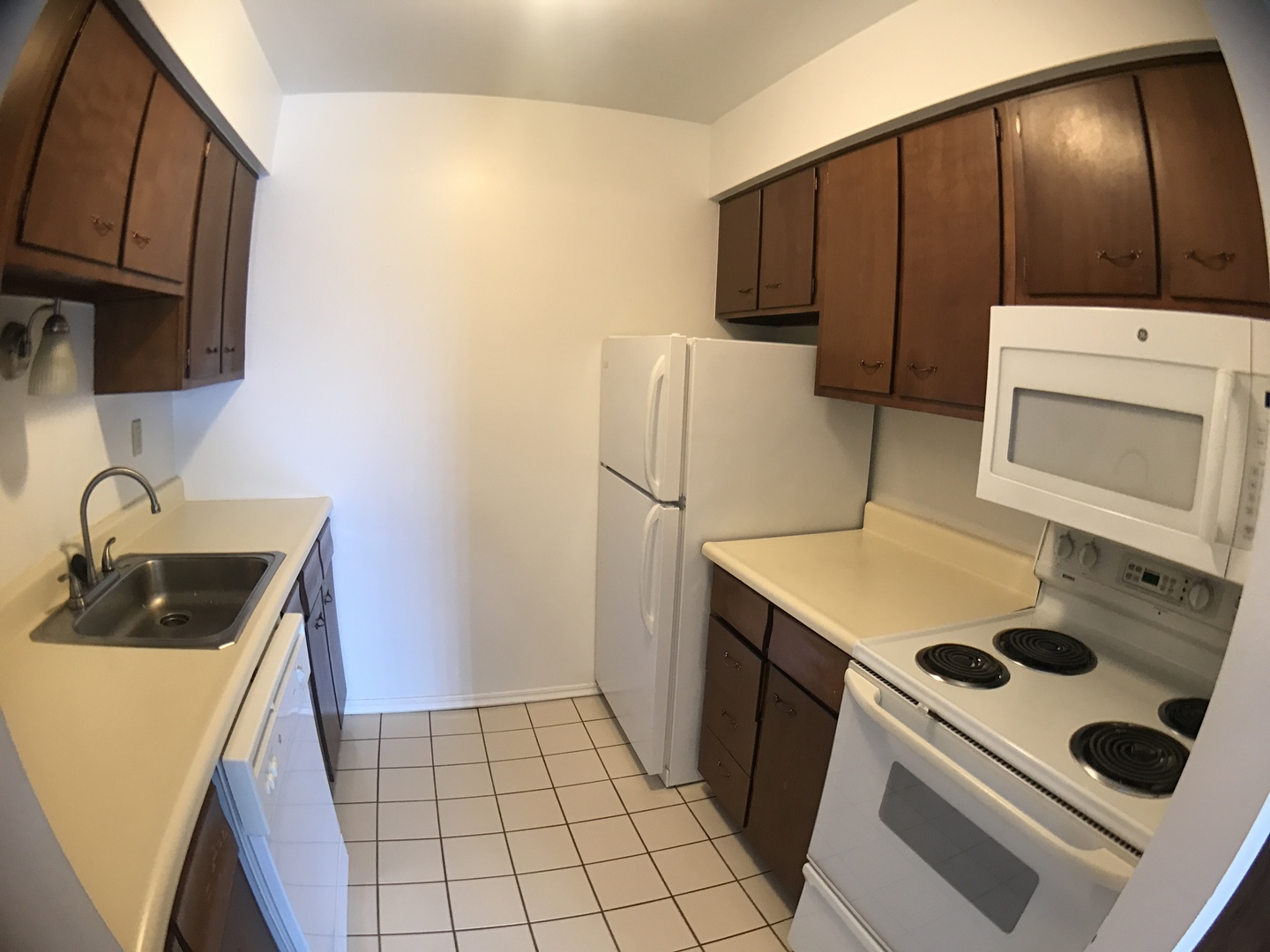 Washington Apartment: 145 Lemoyne Ave