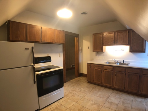 Secured LG 2 BR APT. " Near Washington Park"