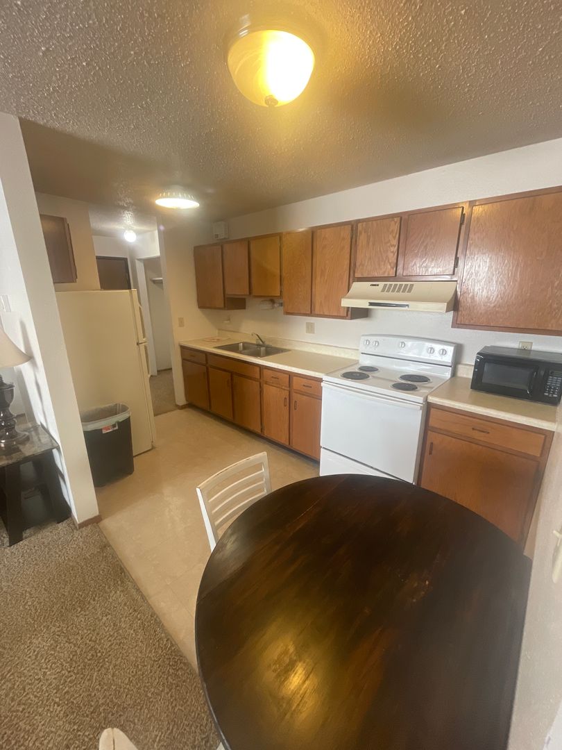 Beulah Apartment: 1200-1206 3rd Ave NW