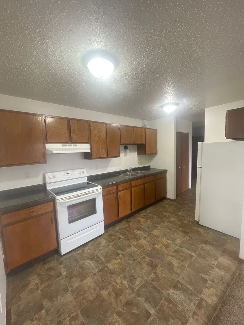 Beulah Apartment: 1200-1206 3rd Ave NW