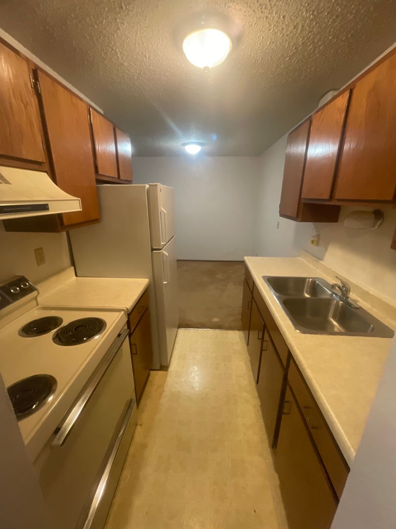 Beulah Apartment: 1200-1206 3rd Ave NW