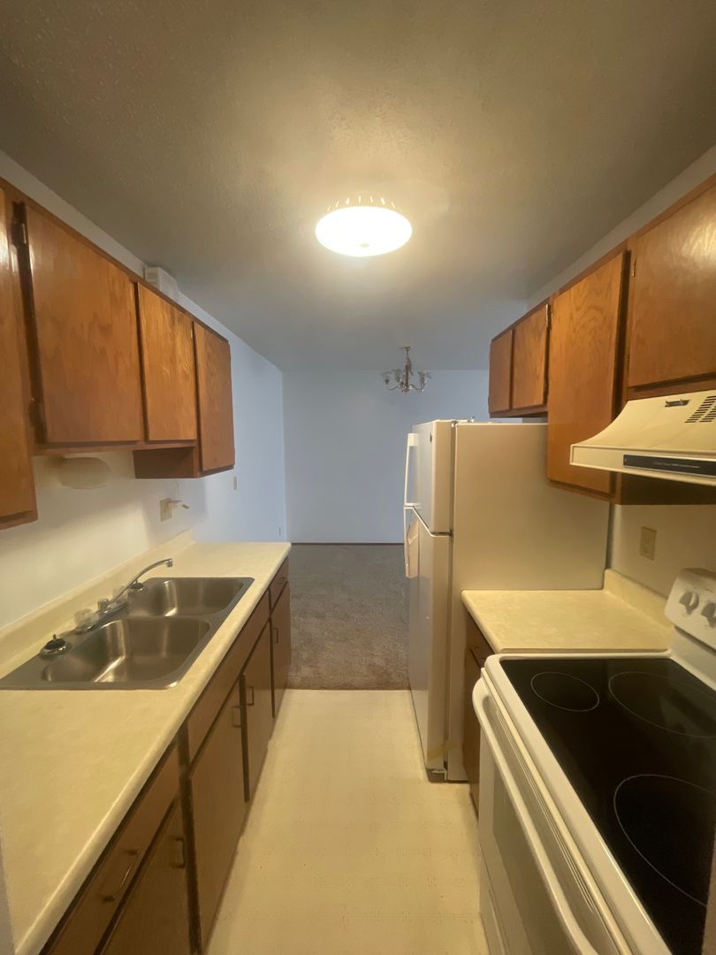 Beulah Apartment: 1200-1206 3rd Ave NW