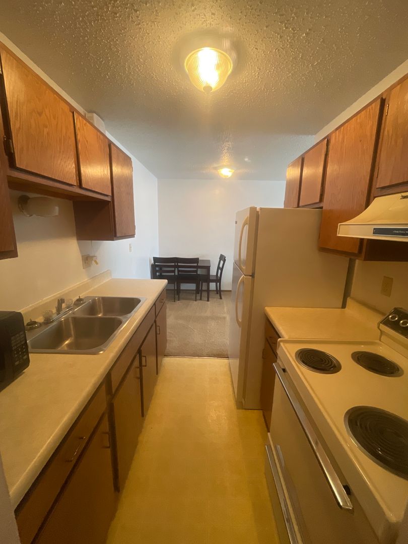 Beulah Apartment: 1200-1206 3rd Ave NW